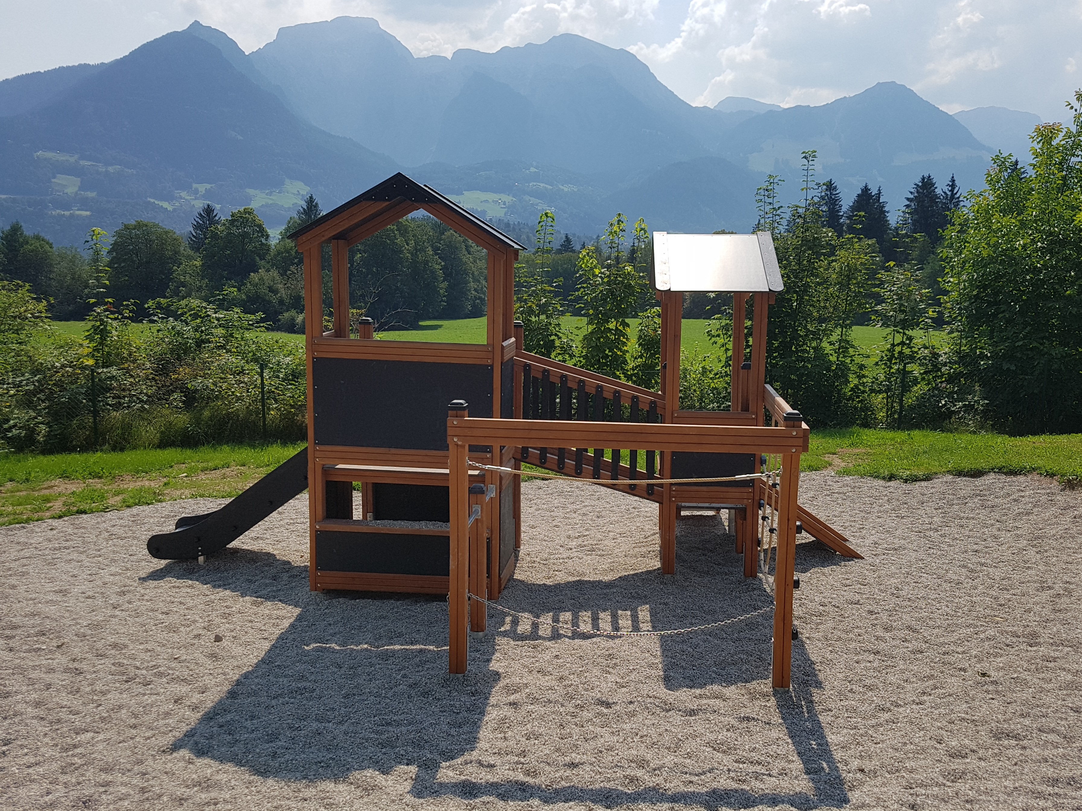 Lars Laj Playhouse in Bischofswiesen Lars Laj Playhouse in Bischofswiesen